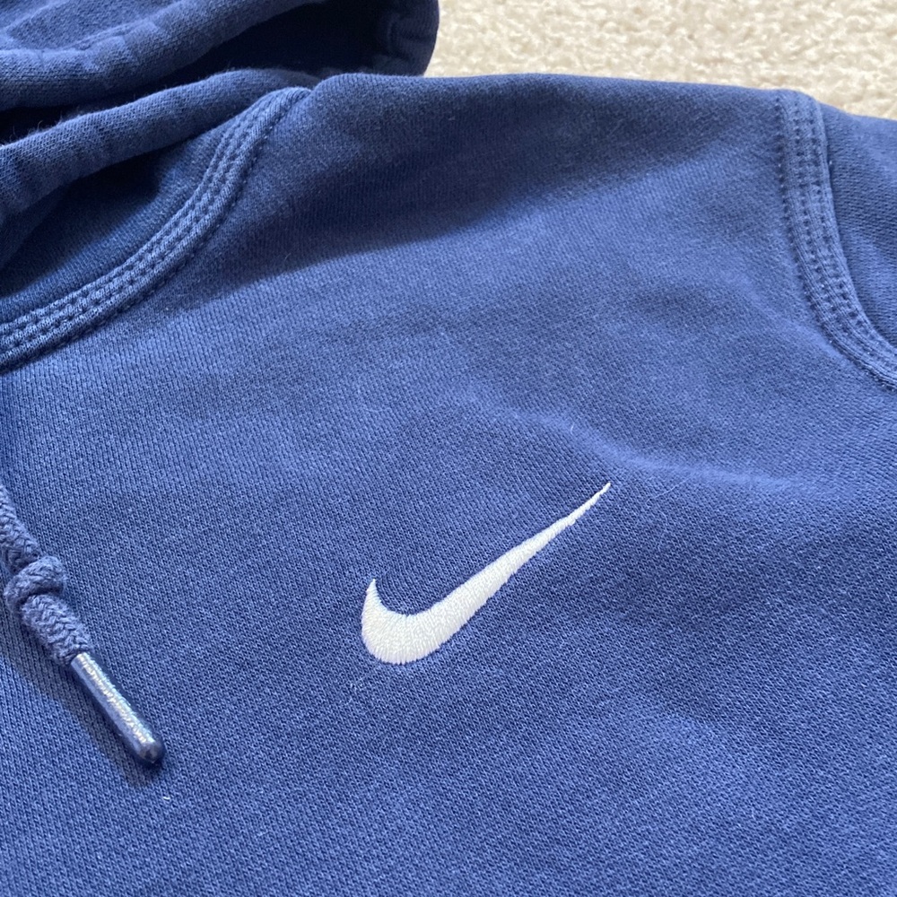 Nike Team Club Pullover Hoodie embroidered swoosh size medium men EUC - Picture 4 of 6